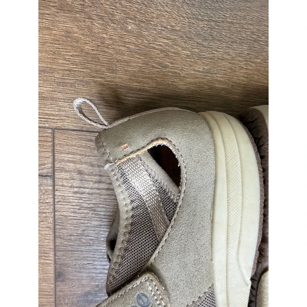 Earth Origins Eliah Khaki Suede Closed Toe Fisherman Sandals Womens 10 M